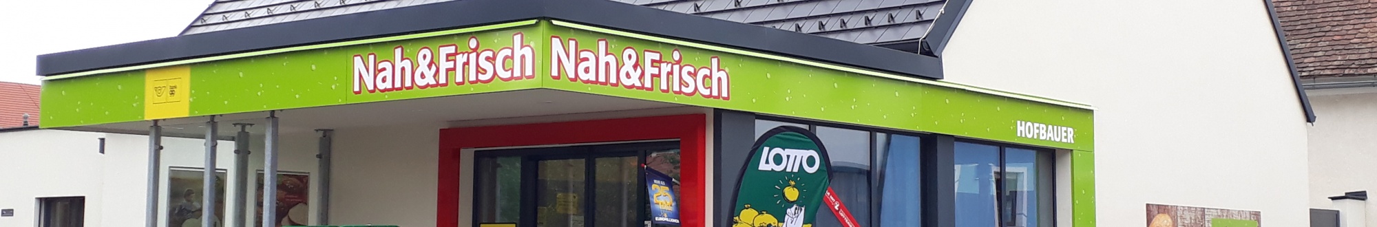 Der neue Nah & Frisch Markt Röschitz von außen.